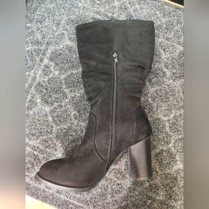 Women's Sz 10 Black Faux Suede Boots